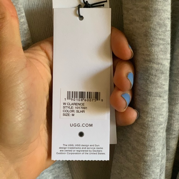 Ugg Robe - Picture 5 of 7